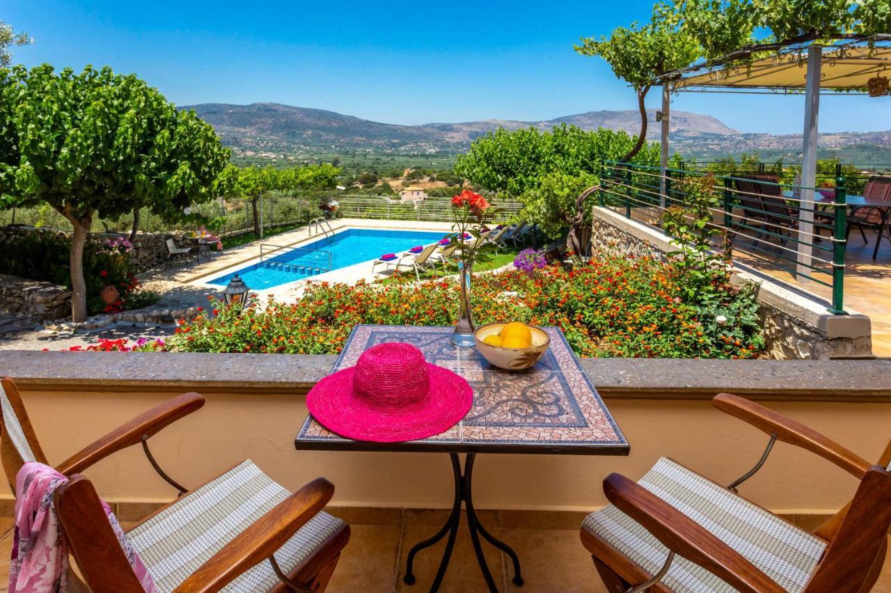 Villa Chloe By Villa Plus Arménoi Extérieur photo
